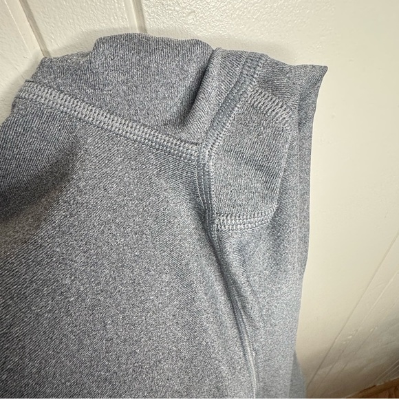 Under Armour Gray Compression Crop leggings XS - Picture 7 of 9